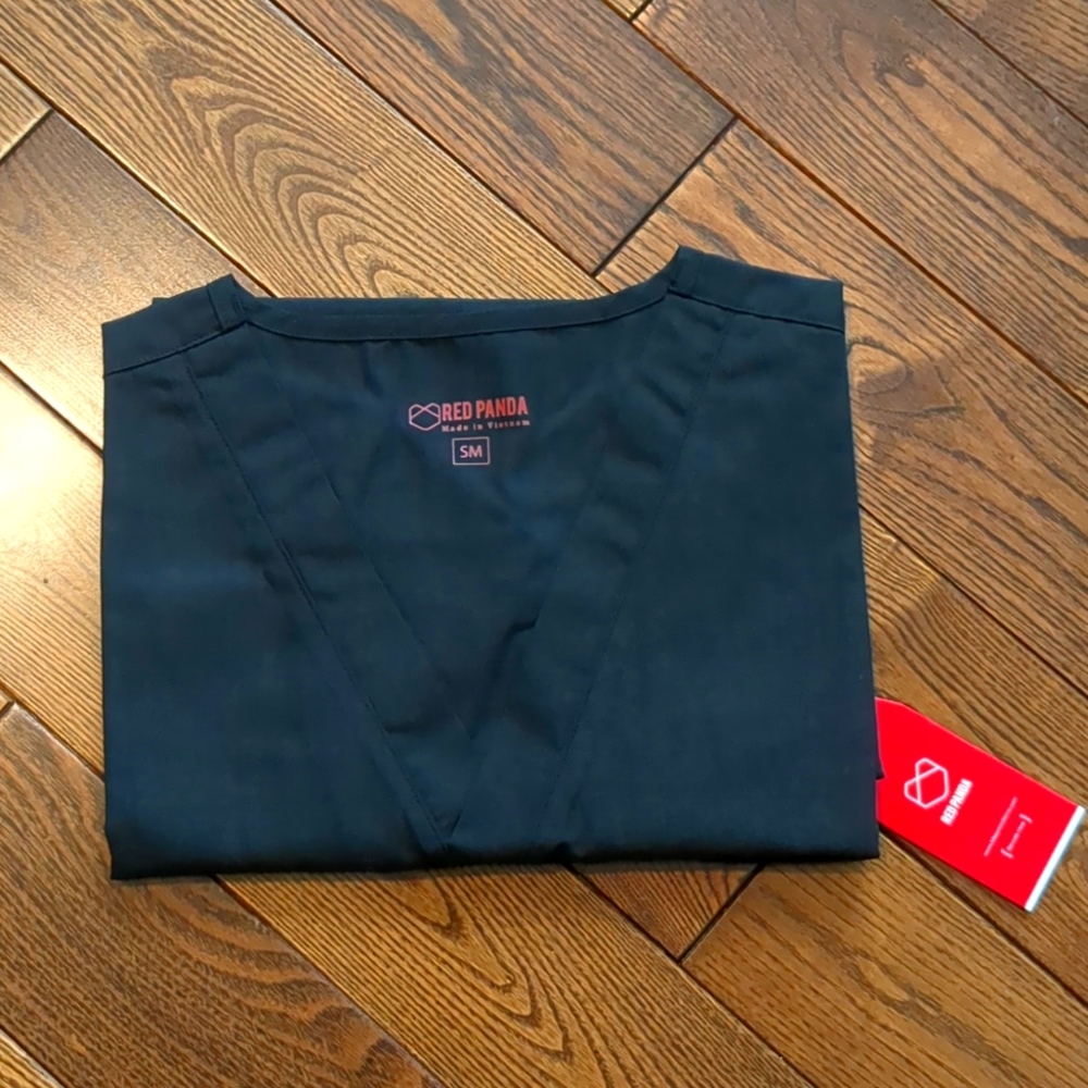 Scrub top NWT